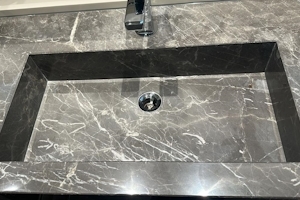 M/Y Dragonfly 1 - Marble Sink